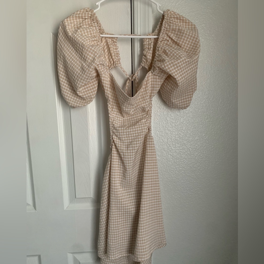 Cottage backless dress